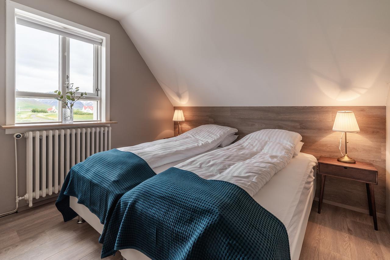 Holt Inn Flateyri Bagian luar foto