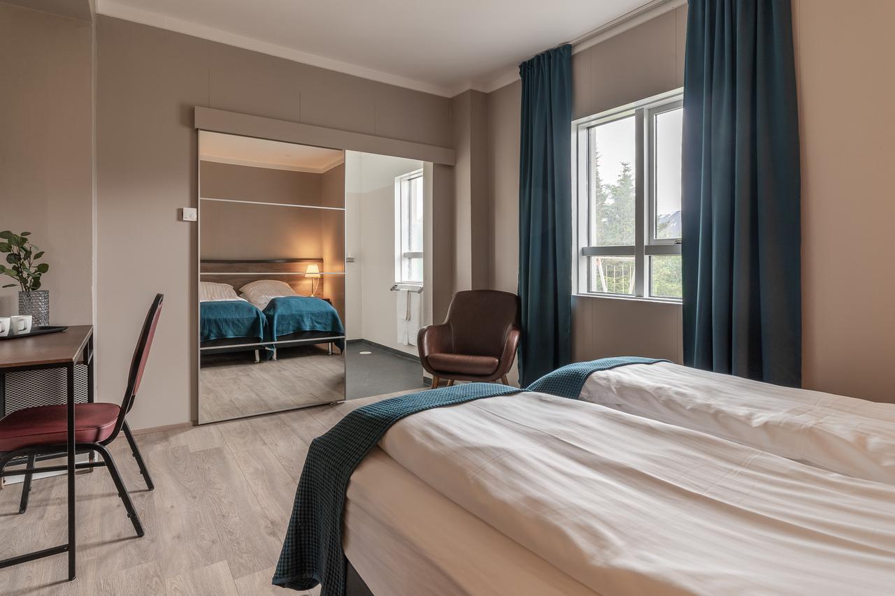 Holt Inn Flateyri Bagian luar foto